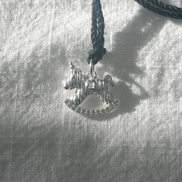 프리오더) 925 Silver Dreaming Pony Necklace 
