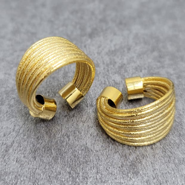 unique ring