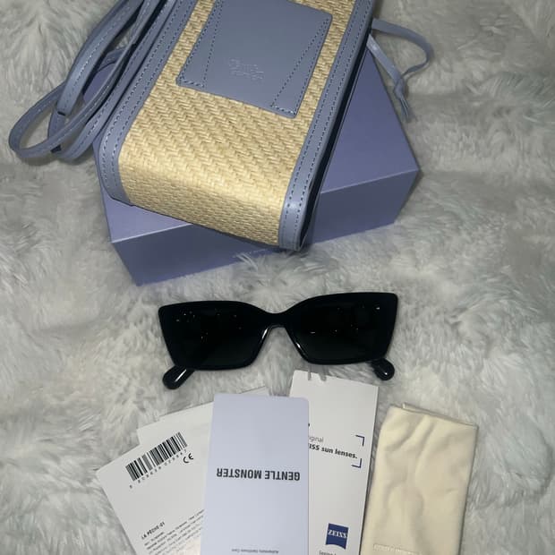 젠틀몬스터 제니 콜라보 라페슈 블랙