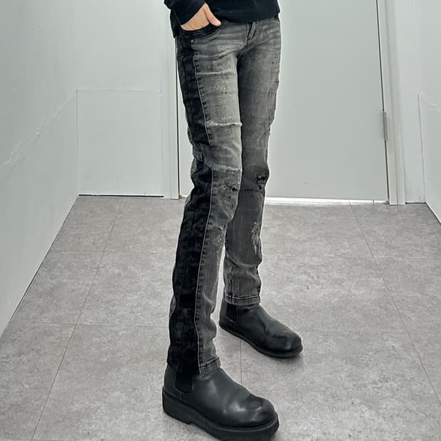 Vintage black distressed denim pants