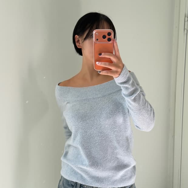 일본빈티지 파우더 블루 오프숄더 니트