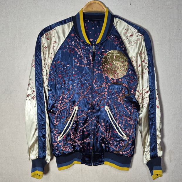 Sukajan 스카쟌 (우리95)