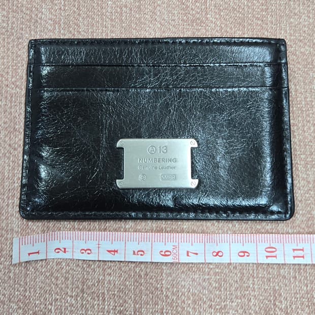 넘버링 1050- 크랙 레더 카드 홀더 블랙/실버