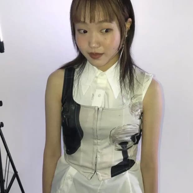 dydoshop 디와이도샵 실루엣 코르셋 나시