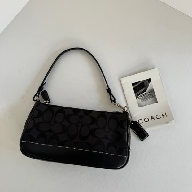 [빈티지] Coach 코치 시그니처 블랙 미니 바게트백