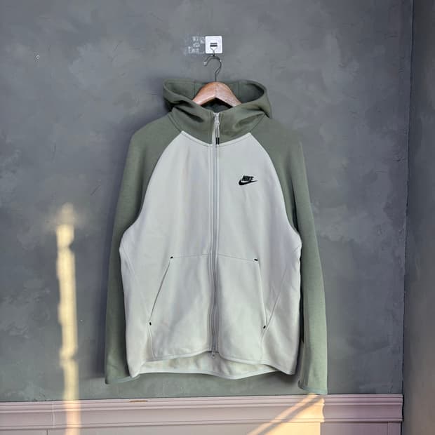 나이키 테크팩 후드집업 올리브 카키