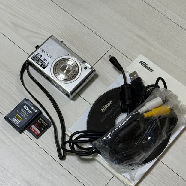 니콘 쿨픽스 S640 빈티지 디카 디지털카메라 골드실버