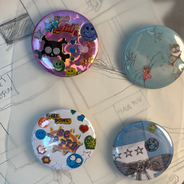 뱃지 브로치 핀버튼 {4e͙a͙-1s͙e͙t͙}