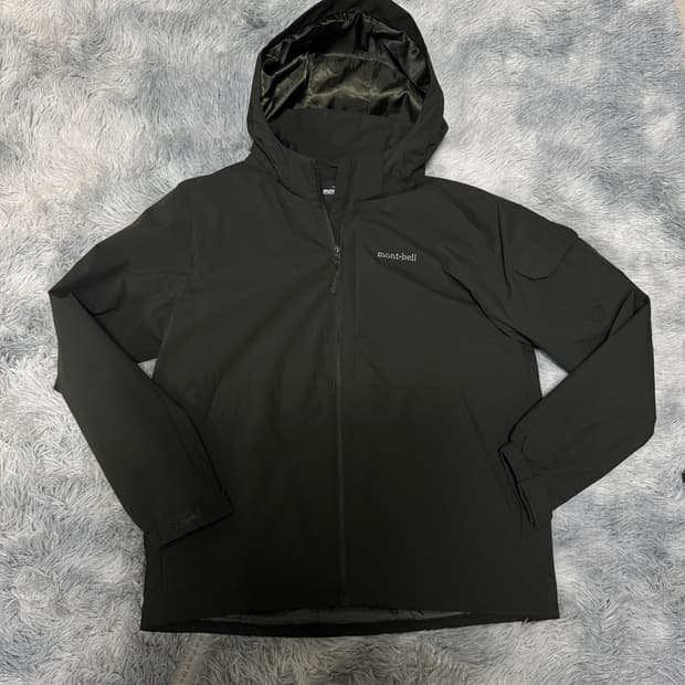 몽벨 카키 바람막이 105 사이즈 