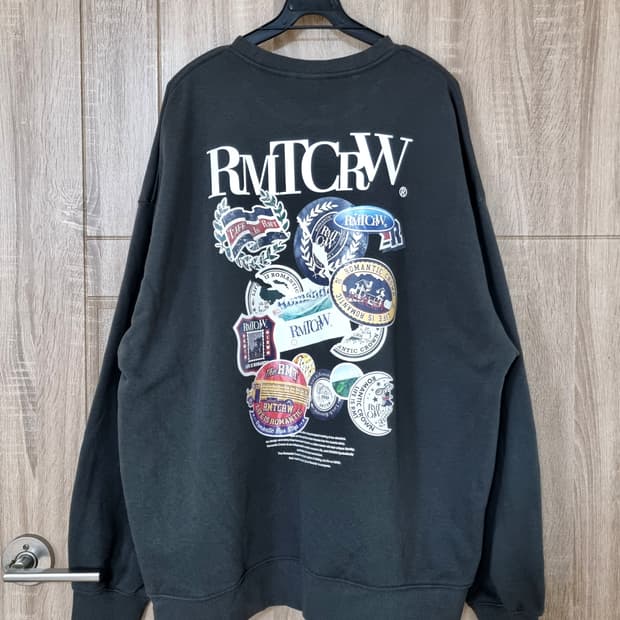 로맨틱크라운 프린팅맨투맨