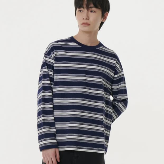 [S] 무신사 스탠다드  클러스터 스트라이프 긴팔 티셔츠 네이비 판매