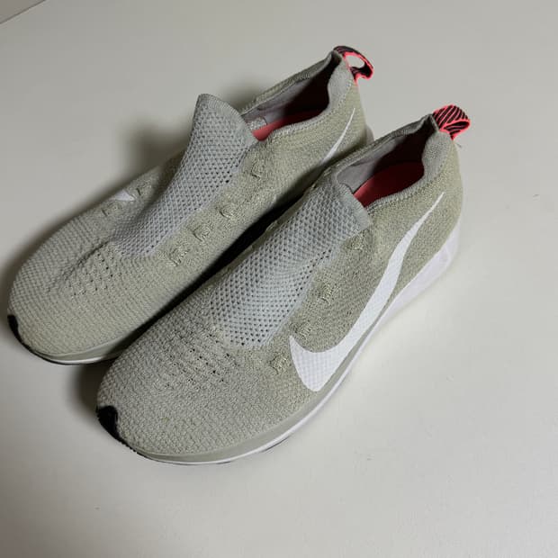 나이키 러닝화 베이지 230