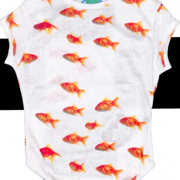 오마이티 omighty goldfish slub baby tee (M)