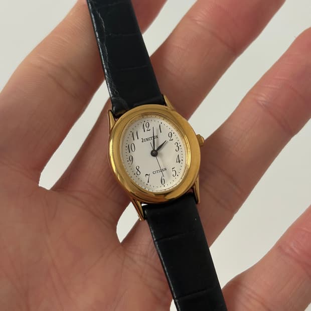 1990s Junction Gold Oval Ladies Quartz