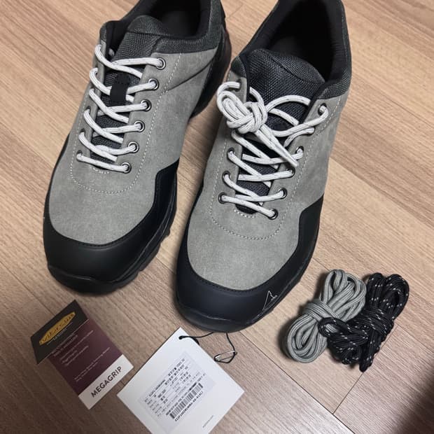 로아 닐 토프그레이(새상품) 41사이즈