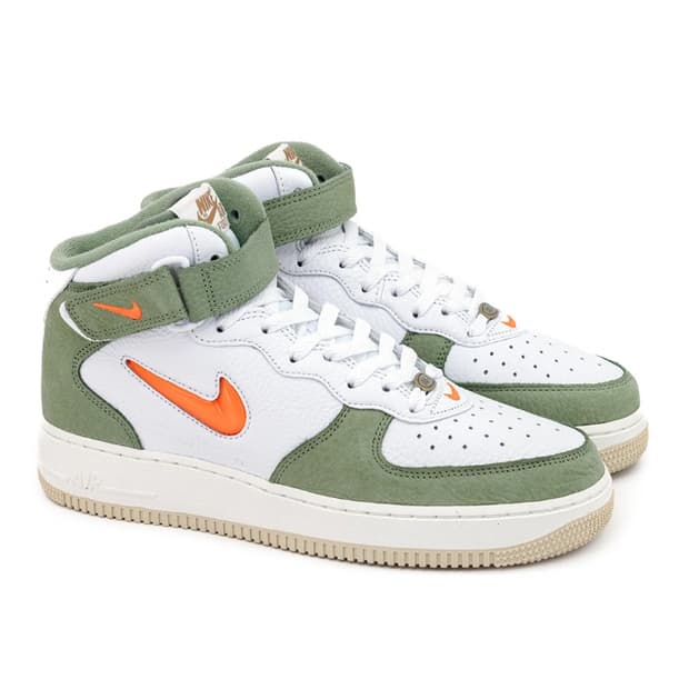 나이키 에어포스 1 미드 '07 QS 올리브 그린 앤 토탈 오렌지 260