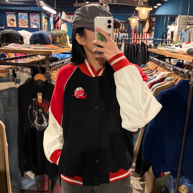 nike 나이키 자수 울 바시티 점퍼