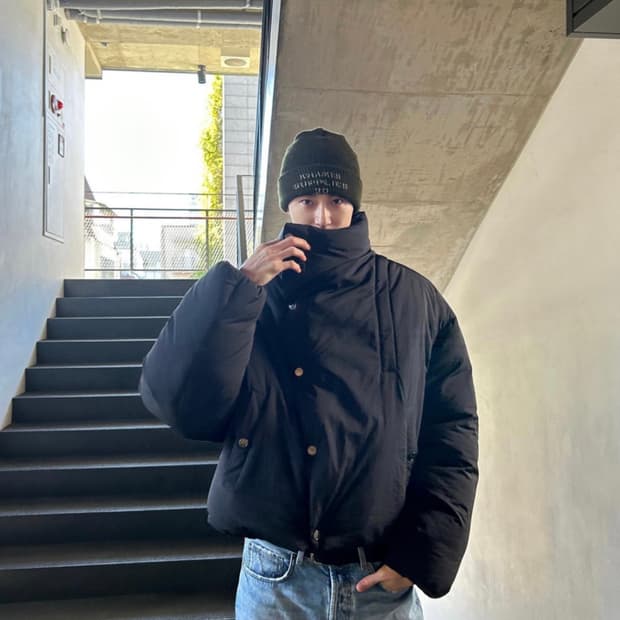 자크뮈스 남성 코쿤 크롭 패딩 (블랙)