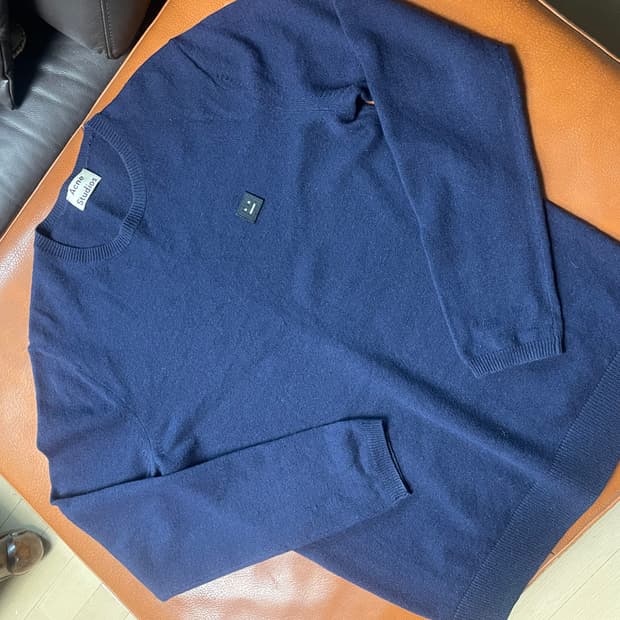 아크네 대셔니트 s