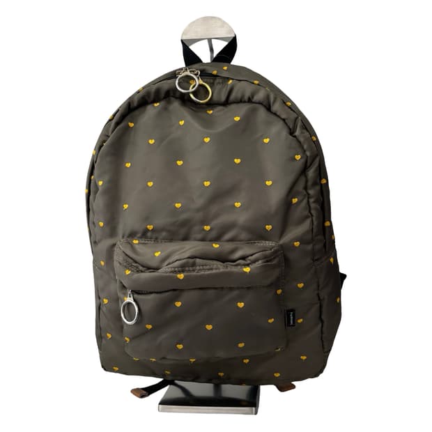 레이 빔즈 하트 자수 백팩 럭색