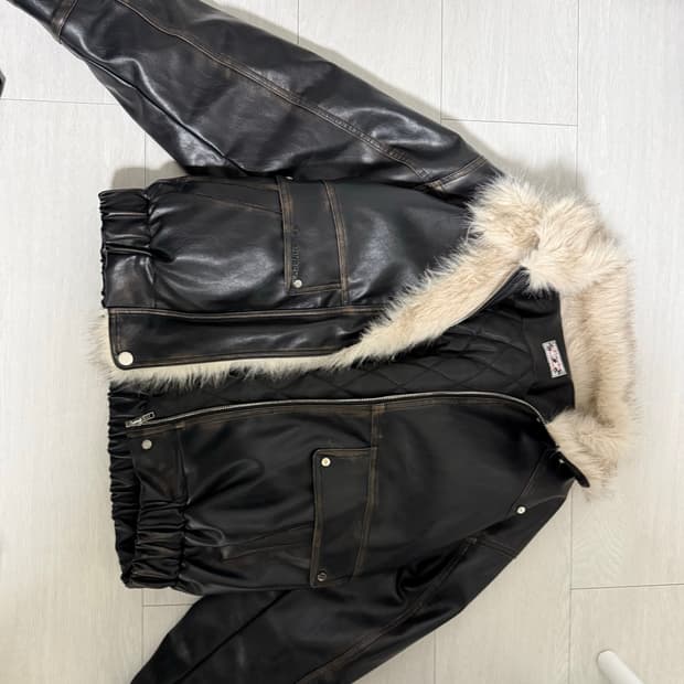 러프넥 워싱 레더 무스탕 자켓 