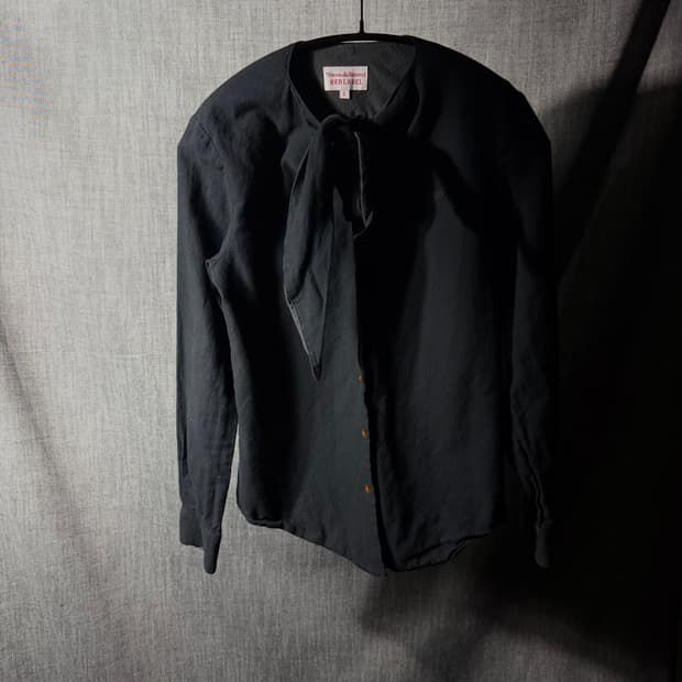 비비안웨스트우드 레드라벨 리본 ORB 셔츠