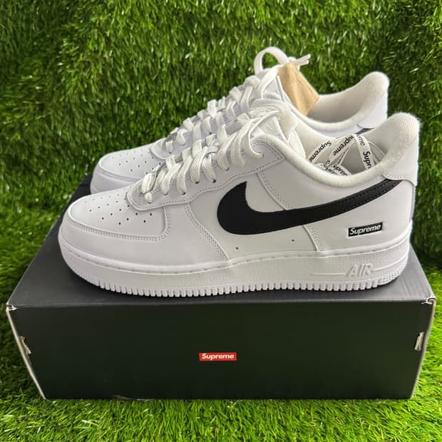 나이키 x 슈프림 에어 포스 1 로우 화이트