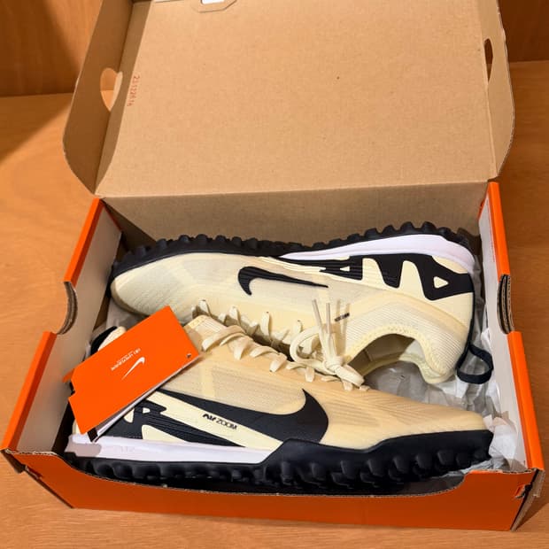 새상품)나이키 줌 머큐리얼 베이퍼 15프로 풋살화 260 레몬