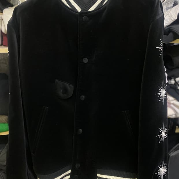 STU Embroidery Velvet Varsity Black