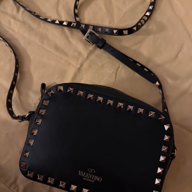 발렌티노 크로스백