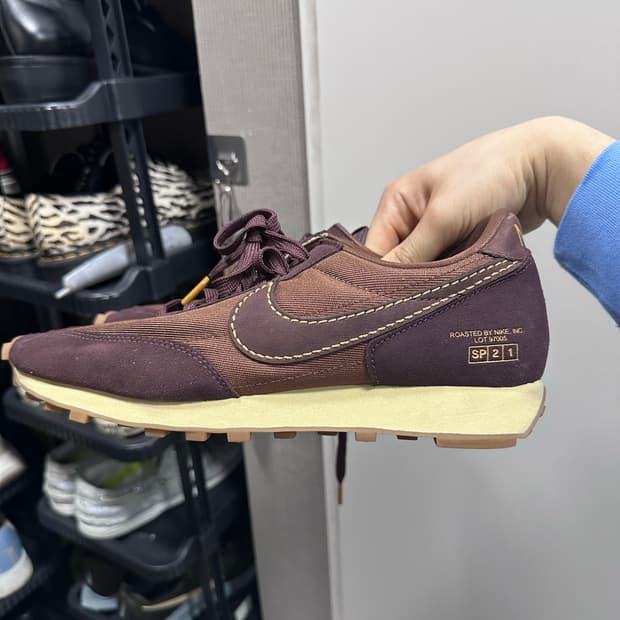 나이키 데이브레이크 마호가니