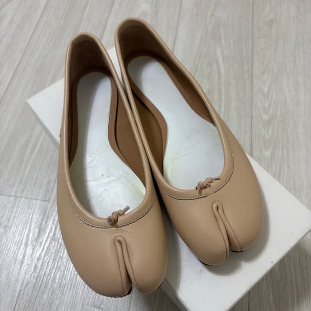 메종마르지엘라 타비 플랫 슈즈 37 판매해요