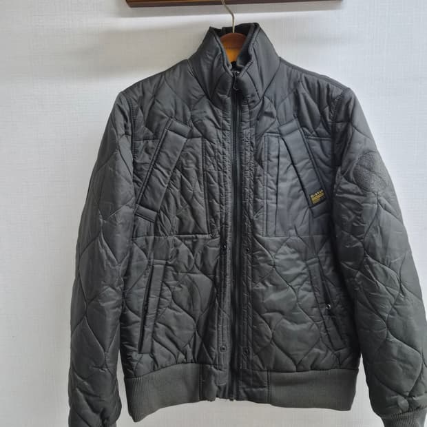 L) G-STAR RAW 지스타 퀼팅 봄버 점퍼 팝니다