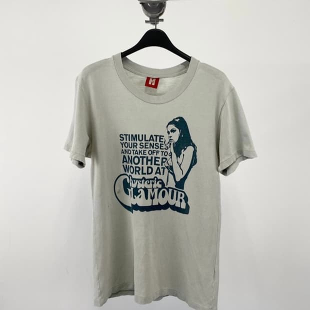 히스테릭 글래머 스모킹걸 티셔츠