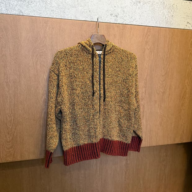 유니클로 마르니 후드 니트 집업 브라운 배색 밑단 루즈핏 머스타드