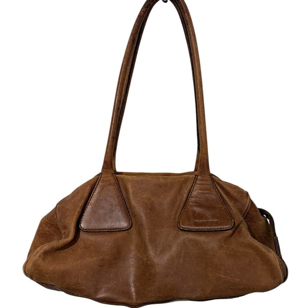 Miu Miu 빈티지 레더 백 