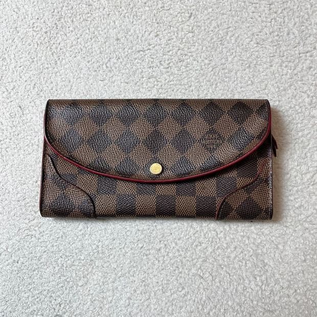 루이비통Louis Vuitton 다미에 에벤 캔버스카이사 장지갑Q1300