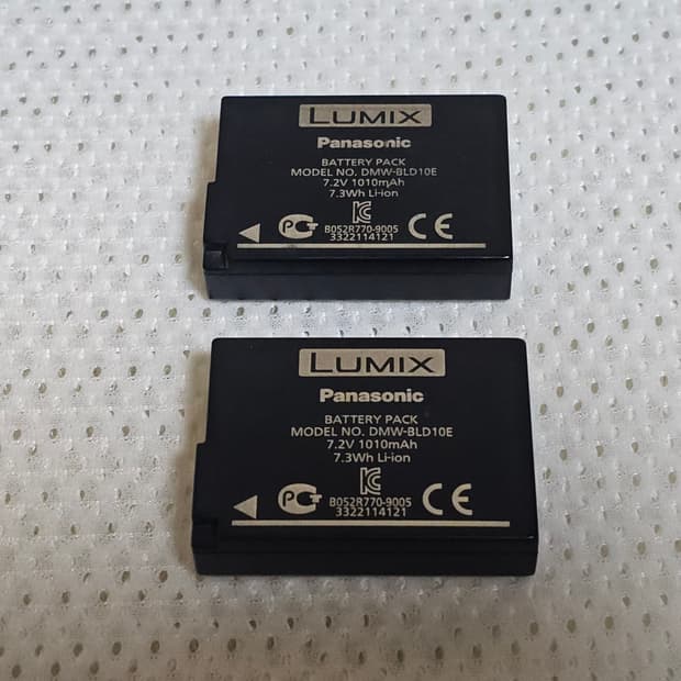 파나소닉 루믹스 카메라 배터리 DMW-BLD10E와 충전기 