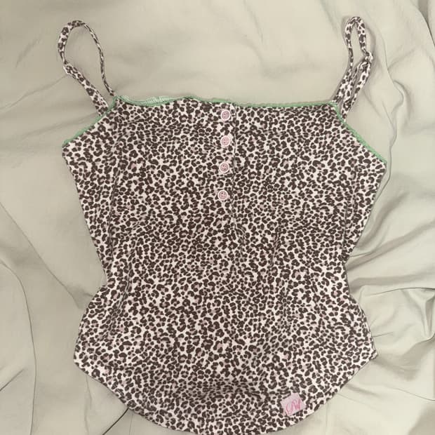 pleasenofollow riri leopard lace top 갸루