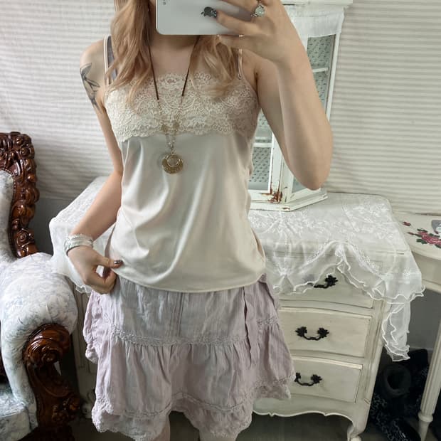 빈티지 아이보리 레이스 새틴 슬리브리스