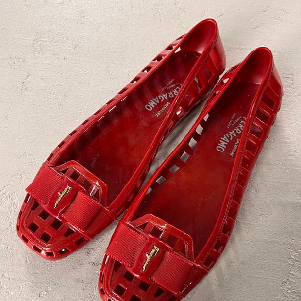 페라가모 리본 젤리 샌들 7