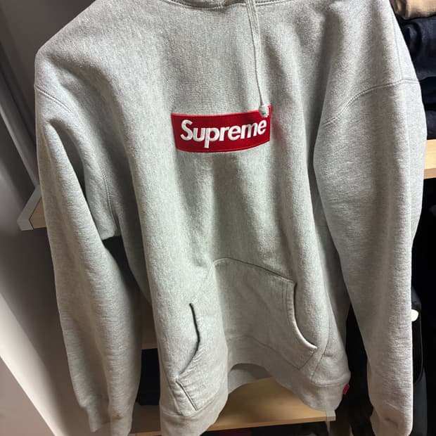 슈프림 16FW 회빨 후드티 L