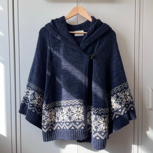 Free nature 눈꽃 노르딕 후드 케이프 니트 가디건 