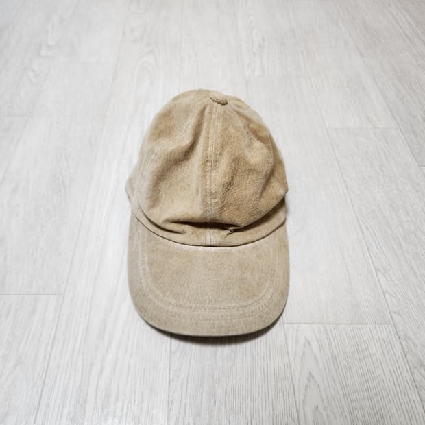 스웨이드 볼캡