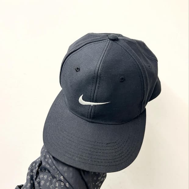 90s 나이키 스우시캡