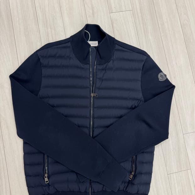 [정품] 몽클레어 김현우 니트패딩 M