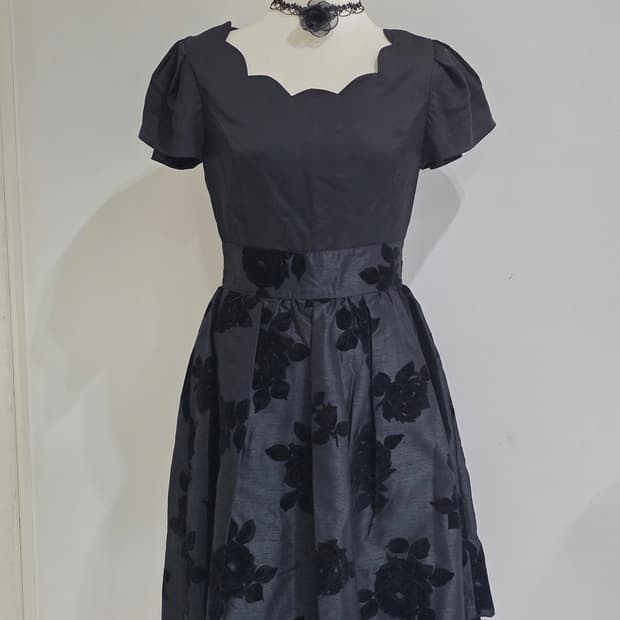 고전 레스트로즈 일본빈티지)블랙로즈 로맨틱 레이스 고딕로리타 파티원피스