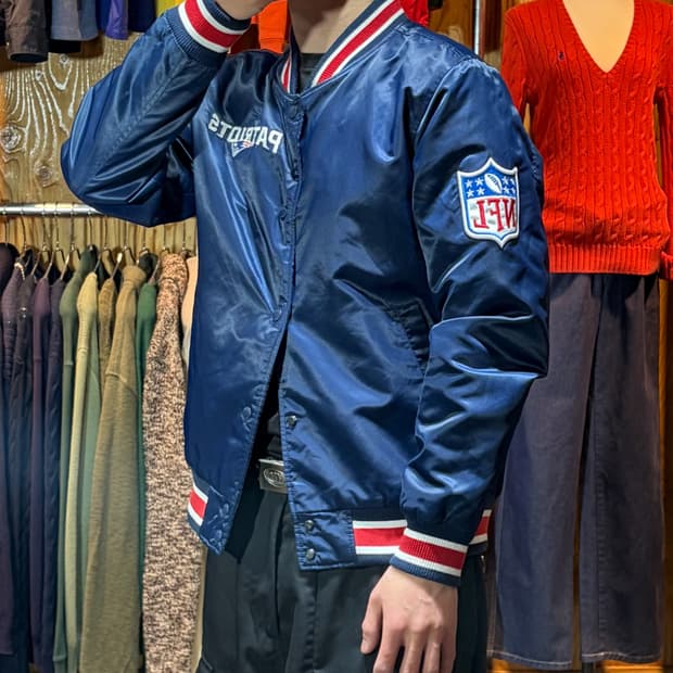 M NFL 빅로고 사틴 네이비 레드라인 바시티