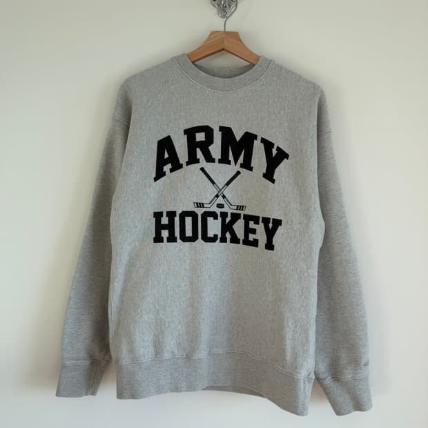 아웃스탠딩(OUTSTANDING) 맨투맨