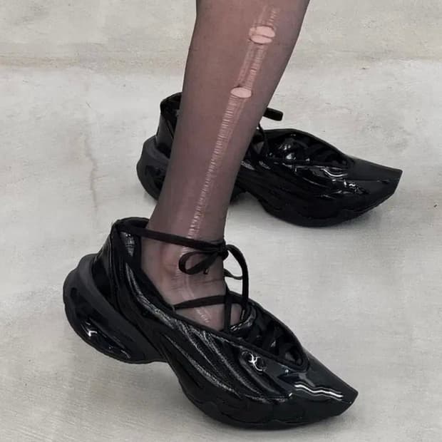 나이키 x 노울스 에어맥스 뮤즈 느와르 245 (새제품)